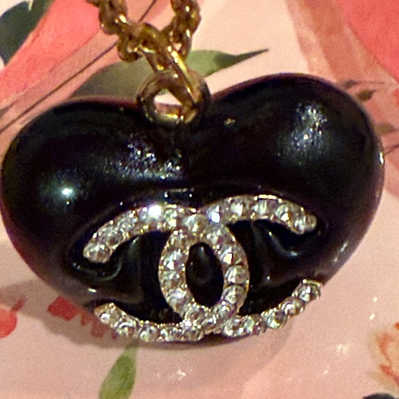 CHANEL Black Heart Charm Pendant Necklace - Picture 6 of 6